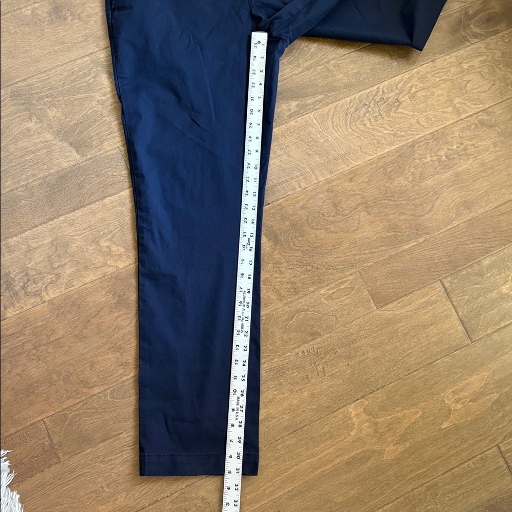 Banana Republic Aiden Chino 35x32 Navy Blue - Picture 4 of 6